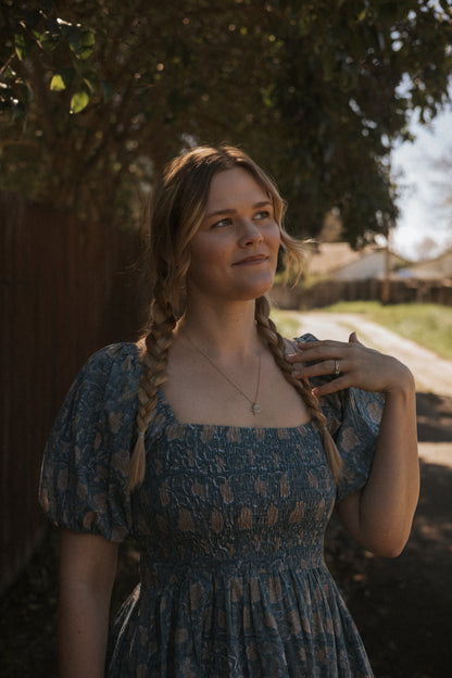 The Forgiving Dress-Blue/Gold Floral